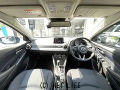 マツダ MAZDA2