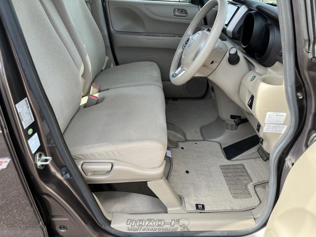 この車はNPO法人である第三者機関「日本自動車鑑定協会」の鑑定士さんい車を細部まで鑑定・評価して頂いてます。 ホンダ N-BOX