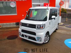 トヨタ ピクシスメガ