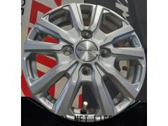 値下げ応談19インチ タイヤほぼ新品 AME モデラート グレーサー ホイール・タイヤ・19インチ AME モデラートグレーサー 新品