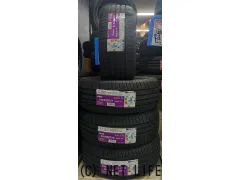 タイヤ 18インチ　245/50R18　ｷﾝｸﾞﾎﾞｽ　新品4本交換工賃込み