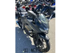 スズキ ジクサーSF250