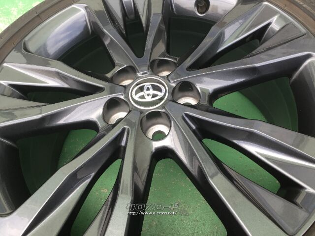 ホイール・タイヤ・17インチ中古カローラツーリングWXB純正中古215