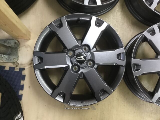 ホイール・15インチ中古新車外しダイハツタフト純正 ガンメタ