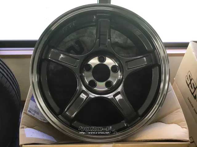 ホイール・タイヤ 17インチ新品・特価!SSR GTX03ガンメタ/シルバー タイヤ4本×新品セッ
