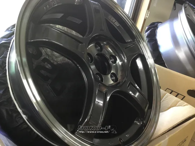 ホイール・タイヤ 17インチ新品・特価!SSR GTX03ガンメタ/シルバー タイヤ4本×新品セッ