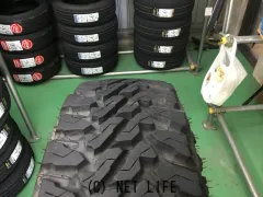 タイヤ 16インチ中古ヨコハマジオランダーM/T　265/75R16　バリ溝！