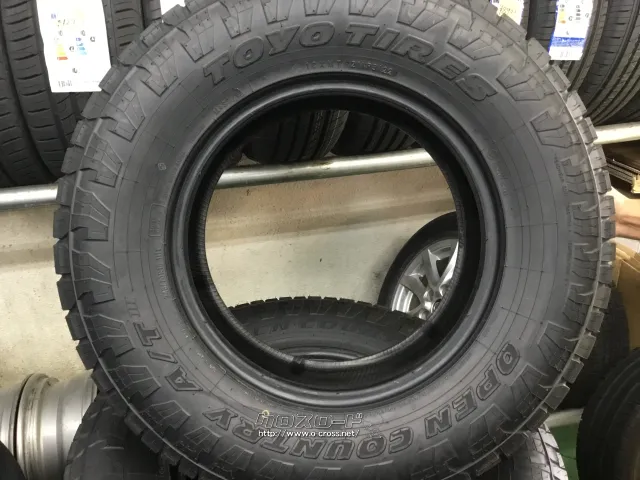 タイヤ 16インチ中古TOYOオープンカントリーA/T 245/70R16 4本セット工