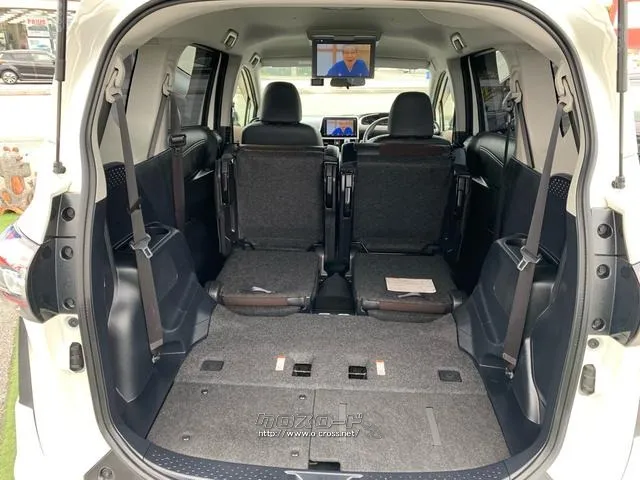 5:5分割サードシート(リクライニング+ダイブイン格納機構付) トヨタ シエンタ