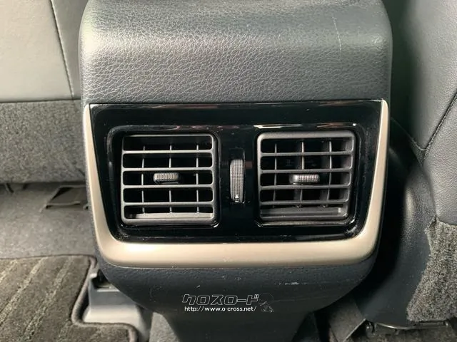 後席用エアコン トヨタ ハリアー