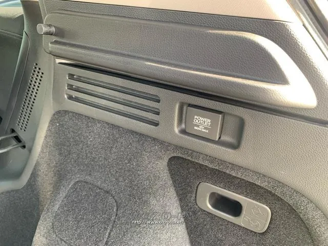 トランク用アクセサリーコンセント ホンダ ヴェゼル