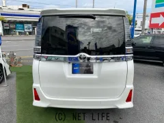 トヨタ ヴォクシー