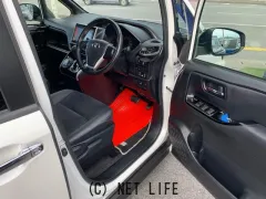 トヨタ ヴォクシー