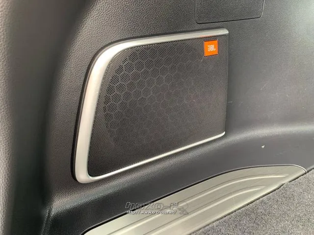 JBLサブウーファー付き♪ トヨタ ハリアー