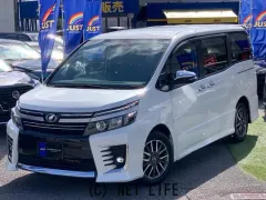 トヨタ ヴォクシー