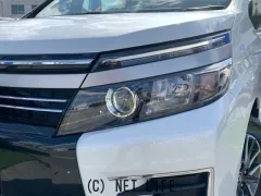 トヨタ ヴォクシー