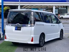 トヨタ ヴォクシー