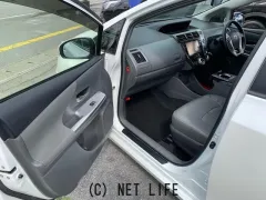 トヨタ プリウスα