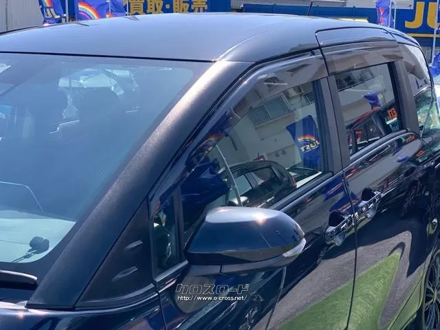 UVカットグリーンガラス(フロントドア)ドアバイザー付き♪ トヨタ シエンタ