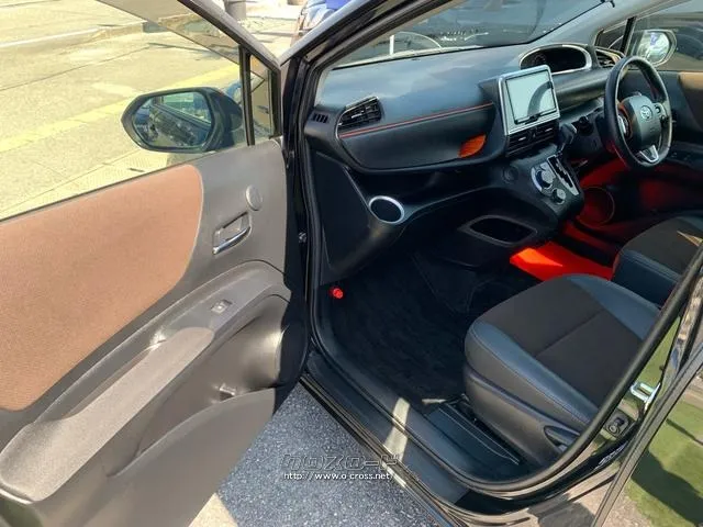 特別仕様車クエロ専用デザイン(レザーインテリア)合成皮革×スエード調 トヨタ シエンタ