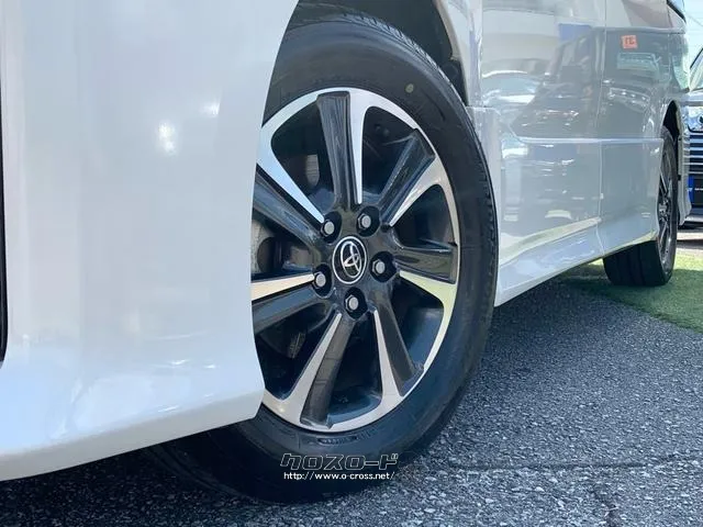 16タイヤ&アルミホイール(切削光輝+ダークグレーメタリック) トヨタ ヴォクシー