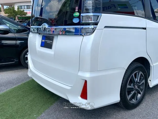 イージークローザーバックドア付き トヨタ ヴォクシー