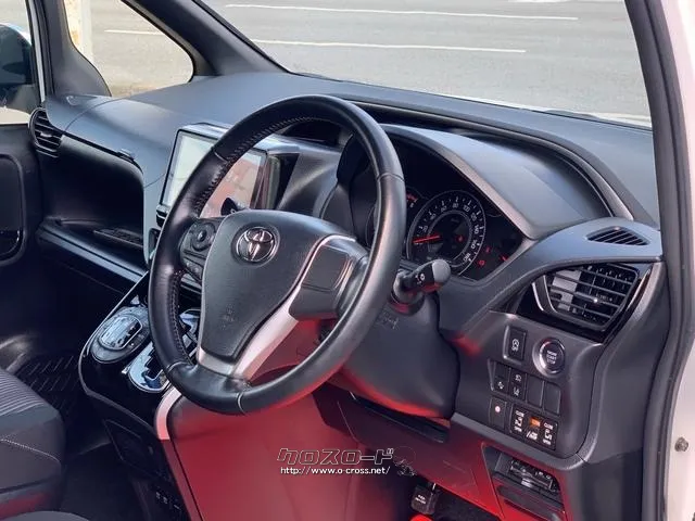 プリクラッシュセーフティ トヨタ ヴォクシー