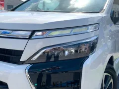 トヨタ ヴォクシー