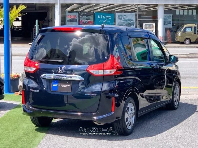 ●高熱線吸収/UVカット機能付プライバシーガラス ホンダ フリード