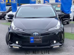 トヨタ プリウス