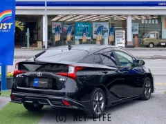 トヨタ プリウス