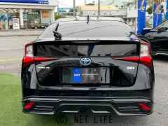 トヨタ プリウス