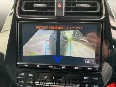 トヨタ プリウス