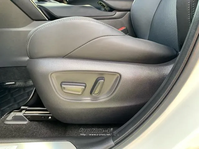 本革エアーシート+ヒーター付き、運転席8ウェイパワーシート トヨタ ハリアー