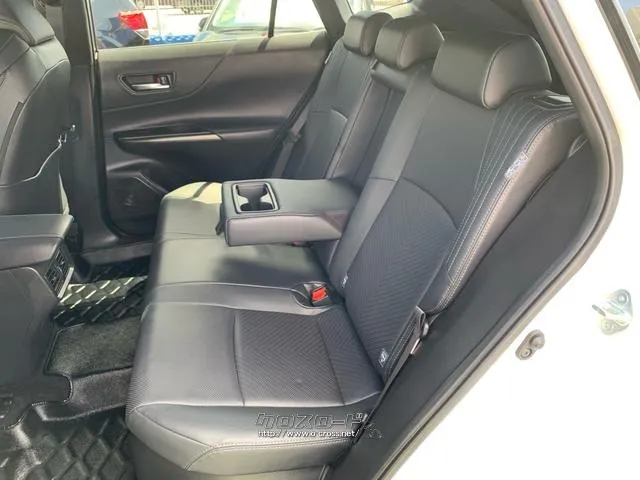 ●リヤセンターアームレスト(カップホルダー2個付) トヨタ ハリアー