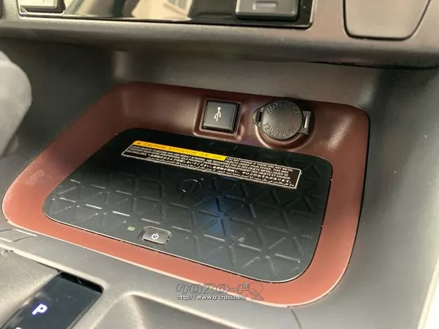 おくだけスマホ充電♪ トヨタ RAV4