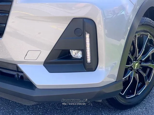 フロントLEDイルミネーションランプ(オールデイ)LEDフォグランプ ダイハツ ロッキー