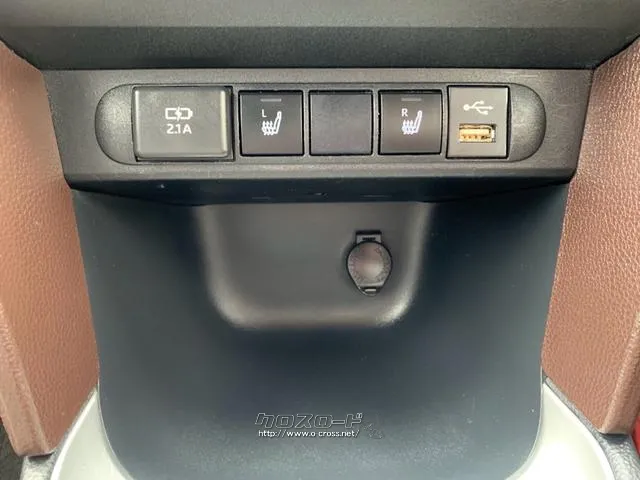 USB充電、USBオーディオ♪ トヨタ ヤリスクロス