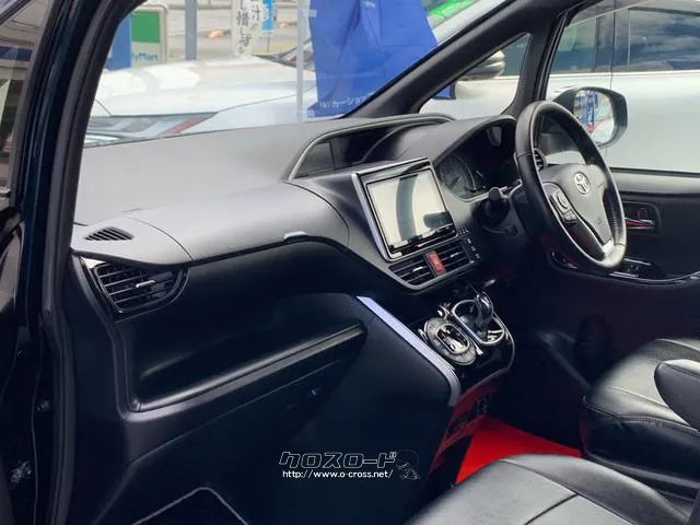 専用設計レザーシートカバー♪1〜3列目 トヨタ ヴォクシー