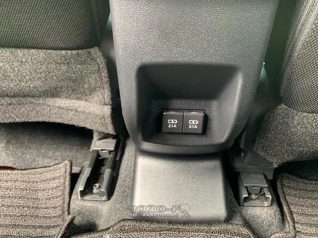 後席用USB充電2個 トヨタ ライズ