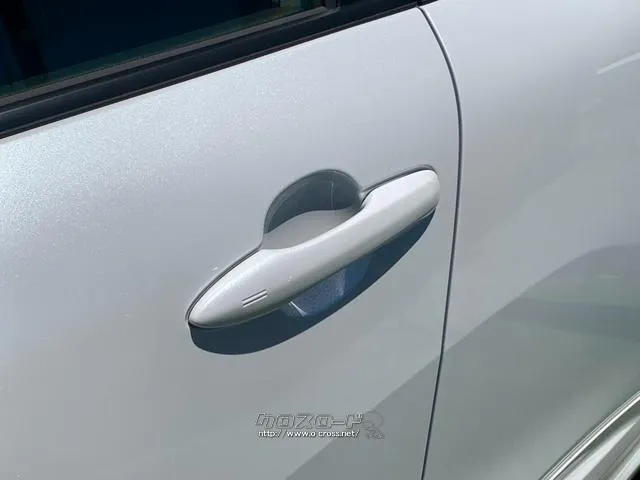 スマートエントリー(運転席・助手席・バックドア/アンサーバック機能付)&スタートシステム・キー置き忘れ防止ウォーニング(ブザー&アンロック機構) トヨタ カローラクロス