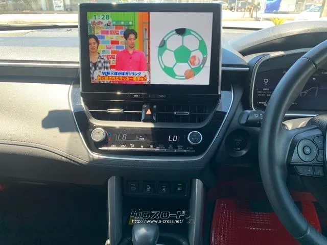10.5インチHDディスプレイ・TVフルセグ、USB(動画・音楽再生/給電)Apple CarPlay、Android・AutoTM、Miracast・Bluetooth(ハンズフリー/オーディオ)♪ トヨタ カローラクロス