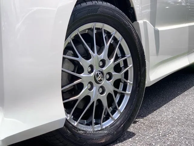 SIハイブリッド専用、16タイヤ&6J鍛造アルミホイール(BBS製) トヨタ ノア