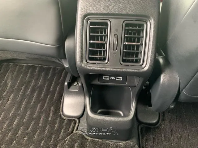 後席用USBチャージャー(2個付)+エアコン ホンダ ヴェゼル