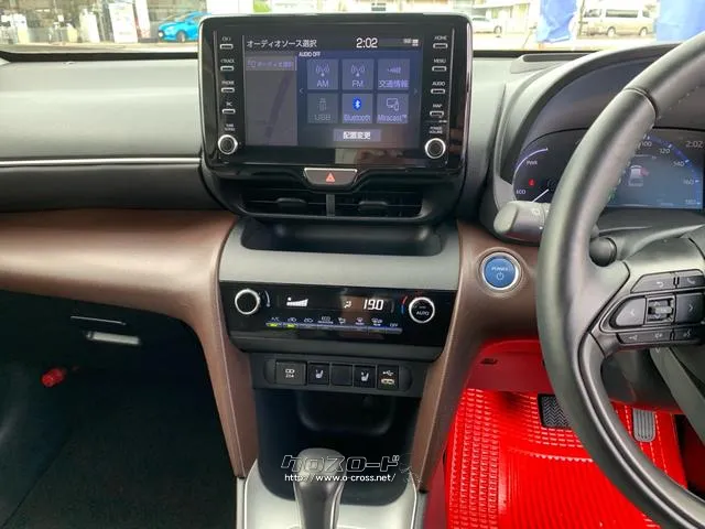 8インチHDディスプレイ(ナビ)USB入力(動画・音楽再生/給電)【スマートフォン連携】アップルカープレイ+アンドロイド+ミラキャスト・Bluetooth対応(ハンズフリー/オーディオ) トヨタ ヤリスクロス
