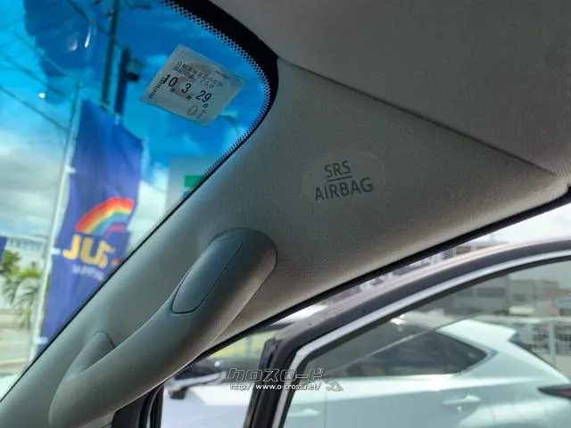 ●SRSエアバッグ(運転席・助手席)+SRSニーエアバッグ(運転席)+SRSサイドエアバッグ(運転席・助手席)+SRSカーテンシールドエアバッグ(フロント・セカンド・サードシート) トヨタ アルファード