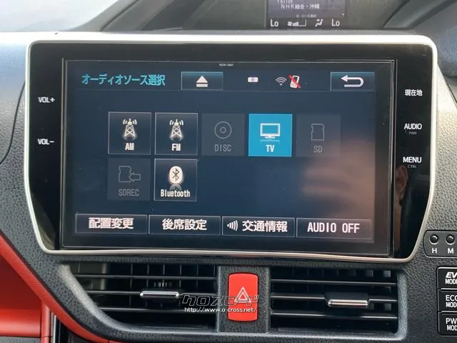 純正10インチナビ・HDMI対応・フルセグTV・DVD走行中見れます♪Bluetoothオーディオ・ナビ連動、ETC・SD音楽録音・バックカメラ トヨタ ヴォクシー