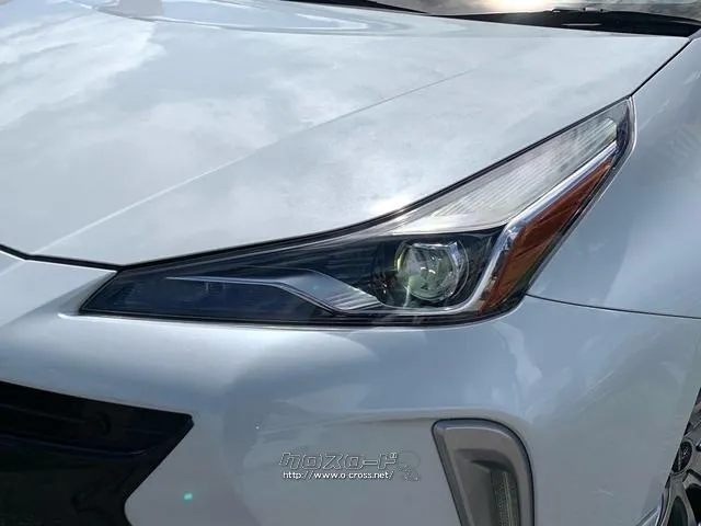 Bi-Beam LEDヘッドランプ(オートレベリング機能付)・LEDクリアランスランプ・オートマチックハイビーム〈AHB〉 トヨタ プリウス