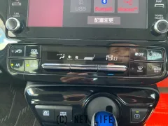 トヨタ プリウス