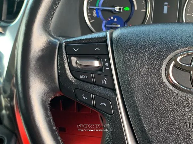 ステアリングスイッチ(オーディオ+マルチインフォメーションディスプレイ+音声認識+ハンズフリー+車間距離切替+レーントレーシングアシスト) トヨタ アルファードハイブリッド